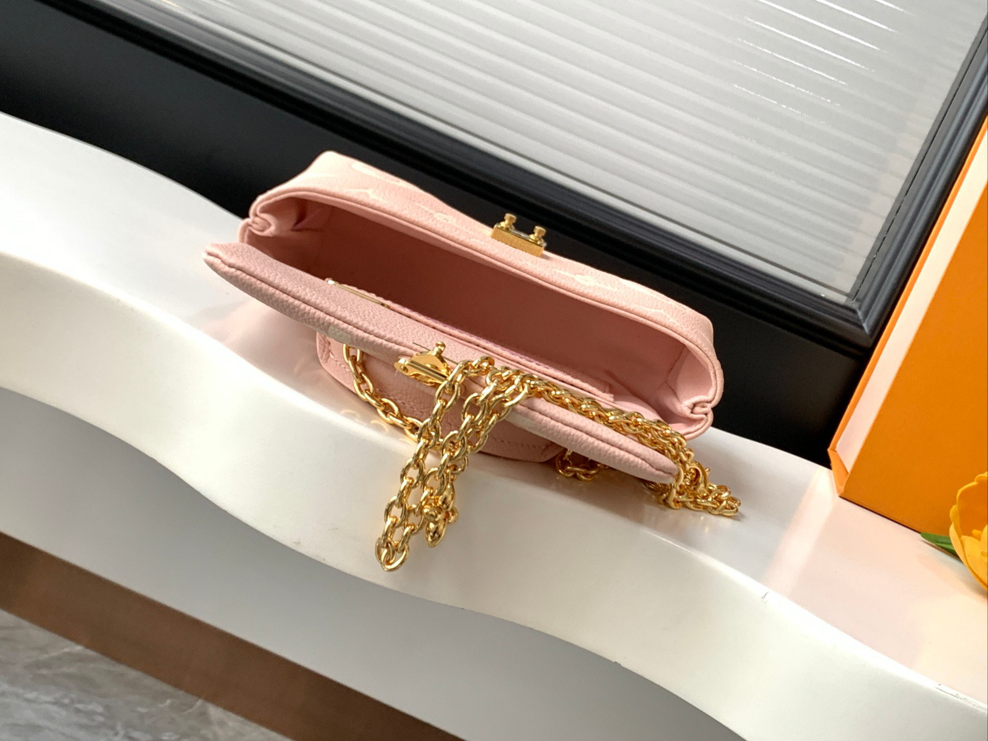 LOUIS VUITTON - LV Nano Madeleine Single Shoulder Handle Mini Bag Pink