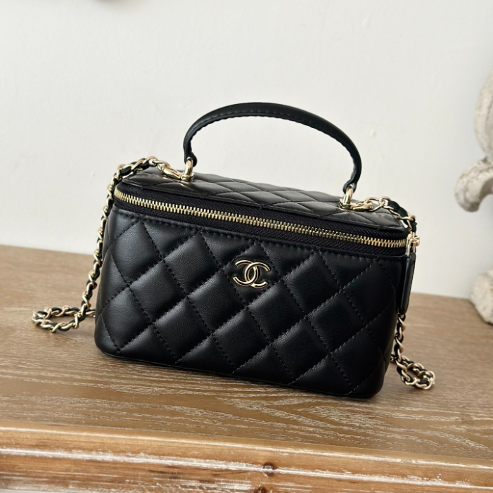 Chanel-Metal Handheld Box Bag