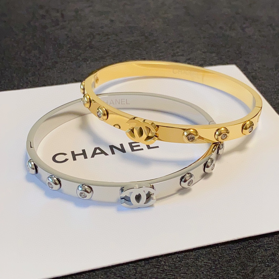 Chanel - Six Sparkling Diamond Bracelets