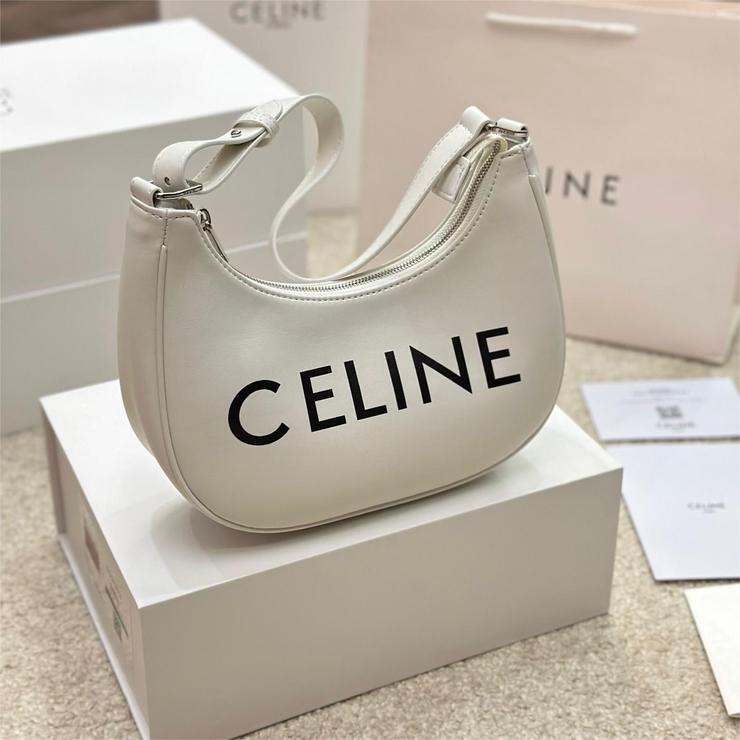 Celine-Ava armpit bag