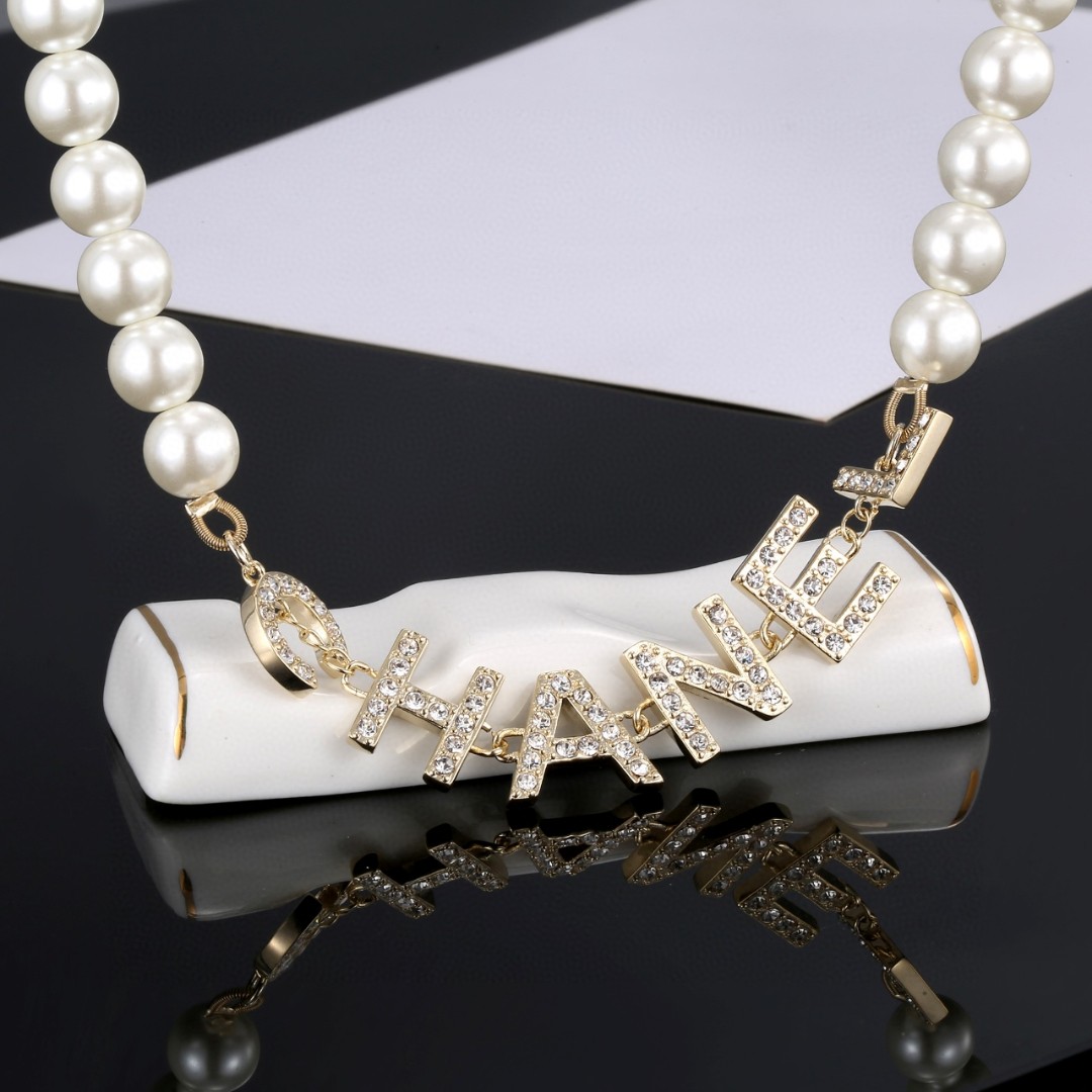 Chanel-pearl necklace