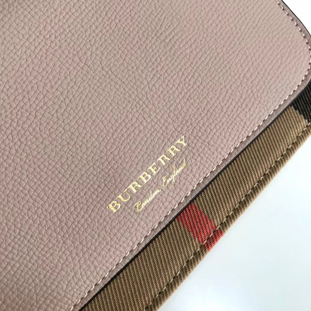 Burbuerry- house check wallet