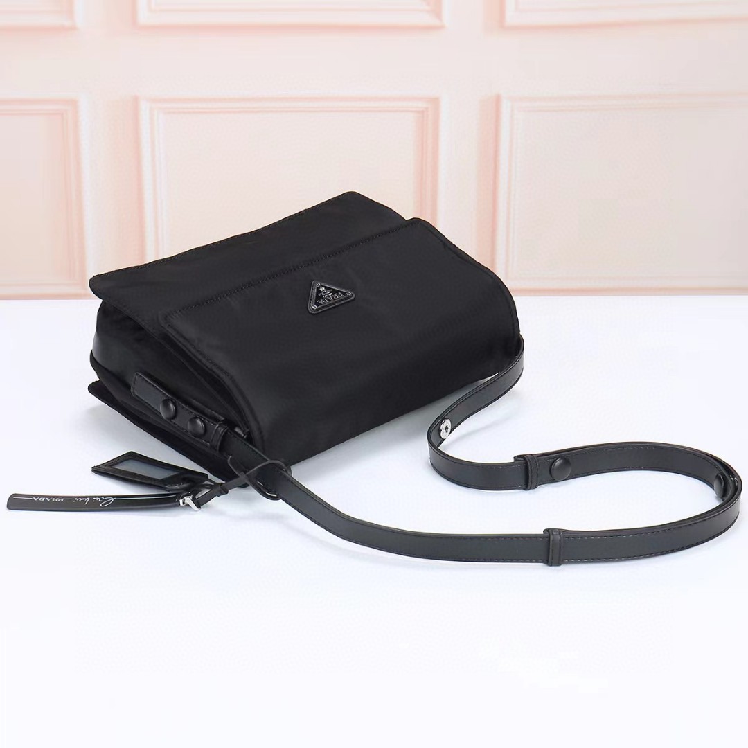 Prada-Single shoulder bag with unique lining nylon