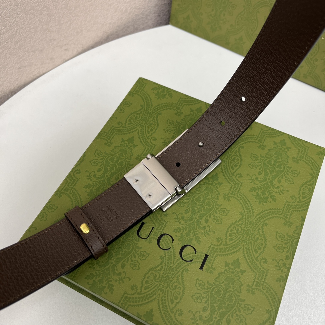 Gucci- Leather belt