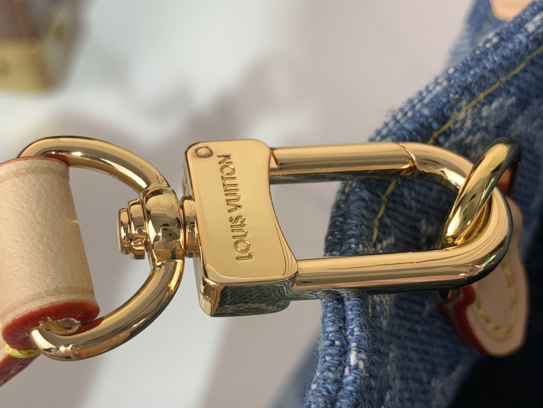 LOUIS VUITTON - LV ONTHEGO PM Blue denim Shoulder Crossbody Handbag blue