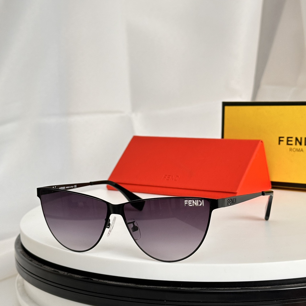 Fendi-FE40138U Sunglasses