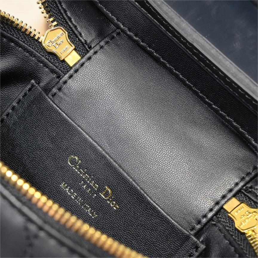 Dior 30 Montaigne Mini Vanity Handbag