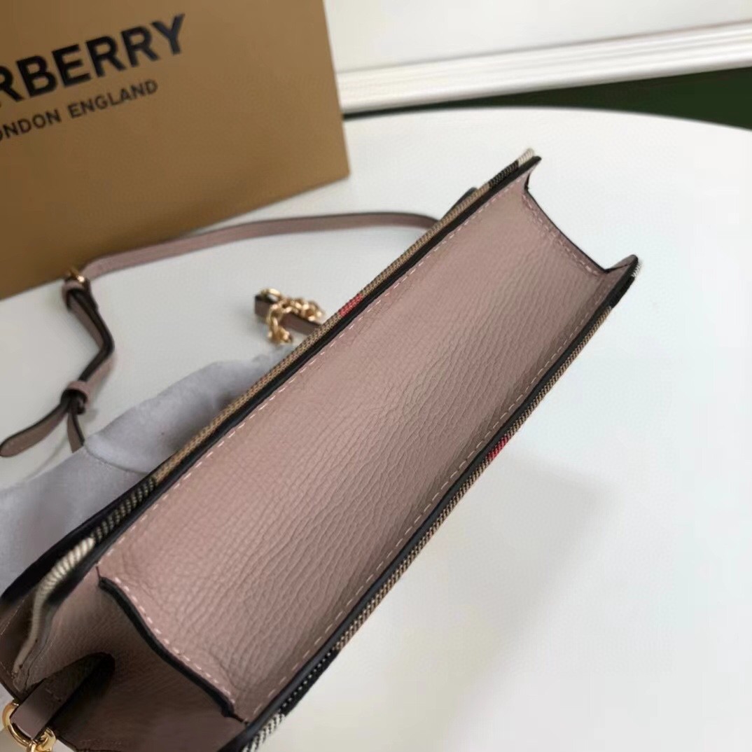 Burbuerry- house check wallet