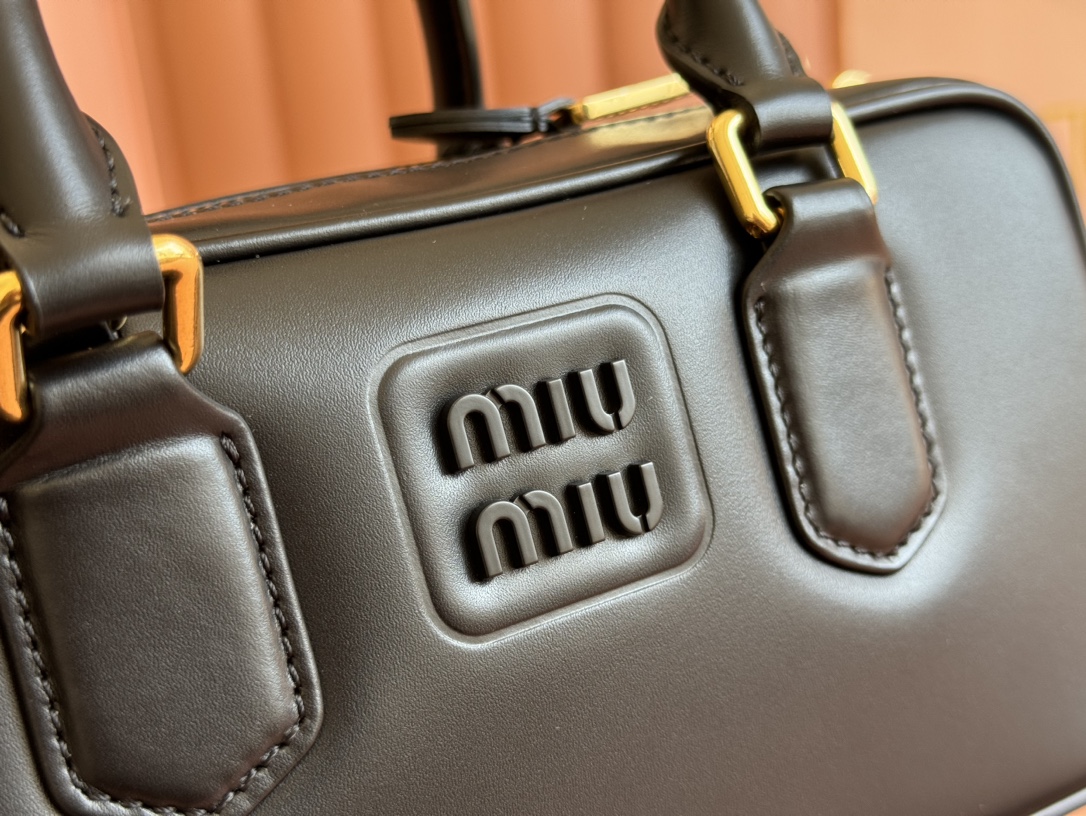 MIU MIU - Arcadie Leather Mini Shoulder Bag Black