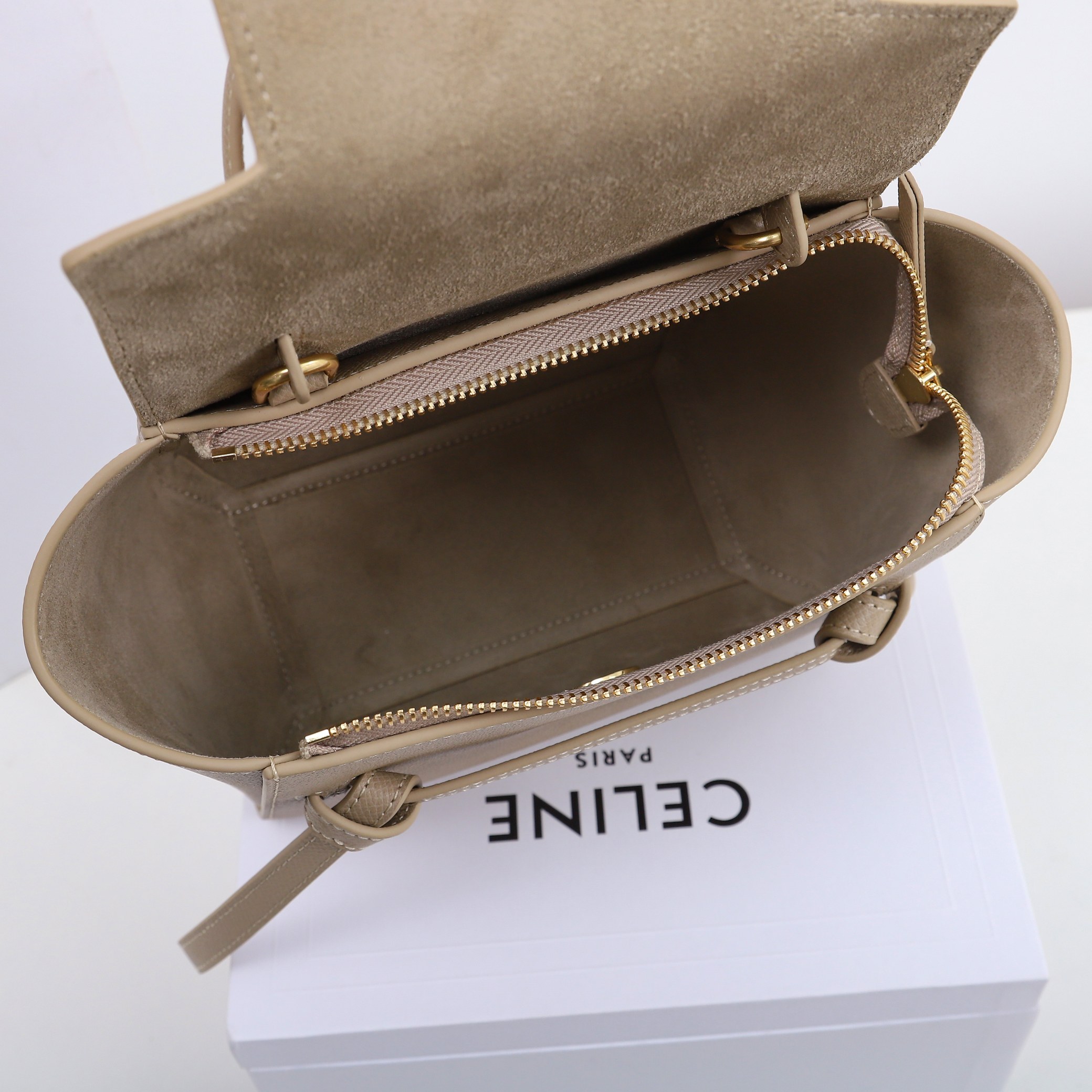 Celine-BELT NANO grain cowhide handbag  Light gray brown