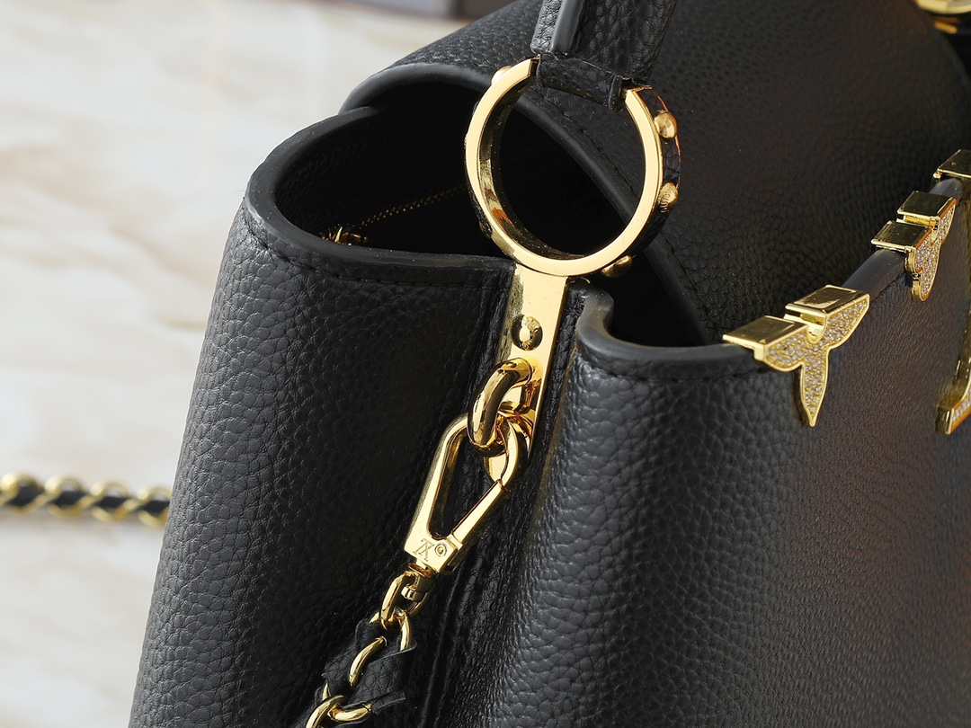 Louis Vuitton - LV Capucines Mini Bag Black