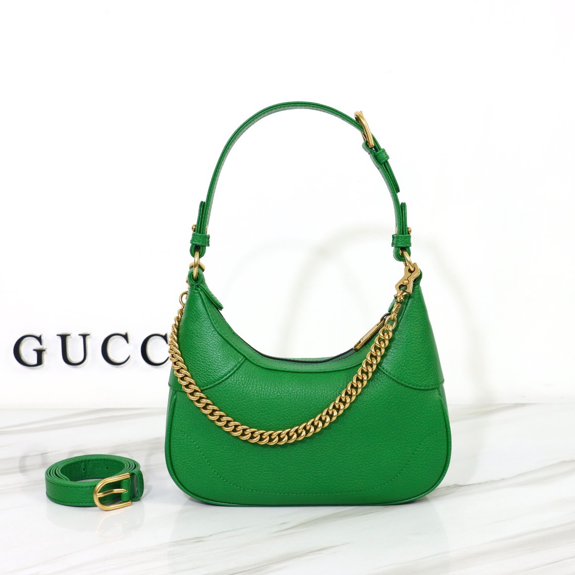 GUCCI-Cosmopone series Crescent shaped Small shoulder backpack