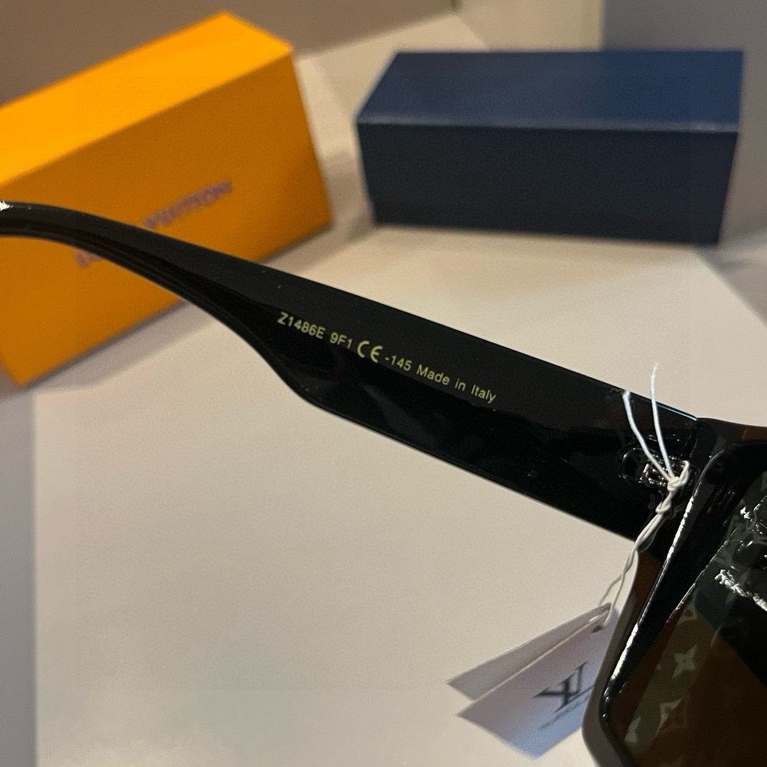 LV-Cyone Series Box Black Frame Sunglasses