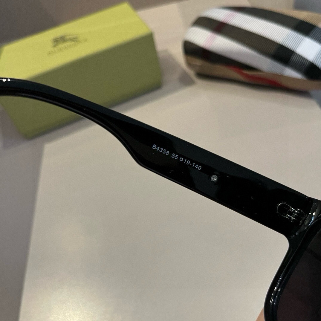 Burberry-2024 new all black cool style sunglasses