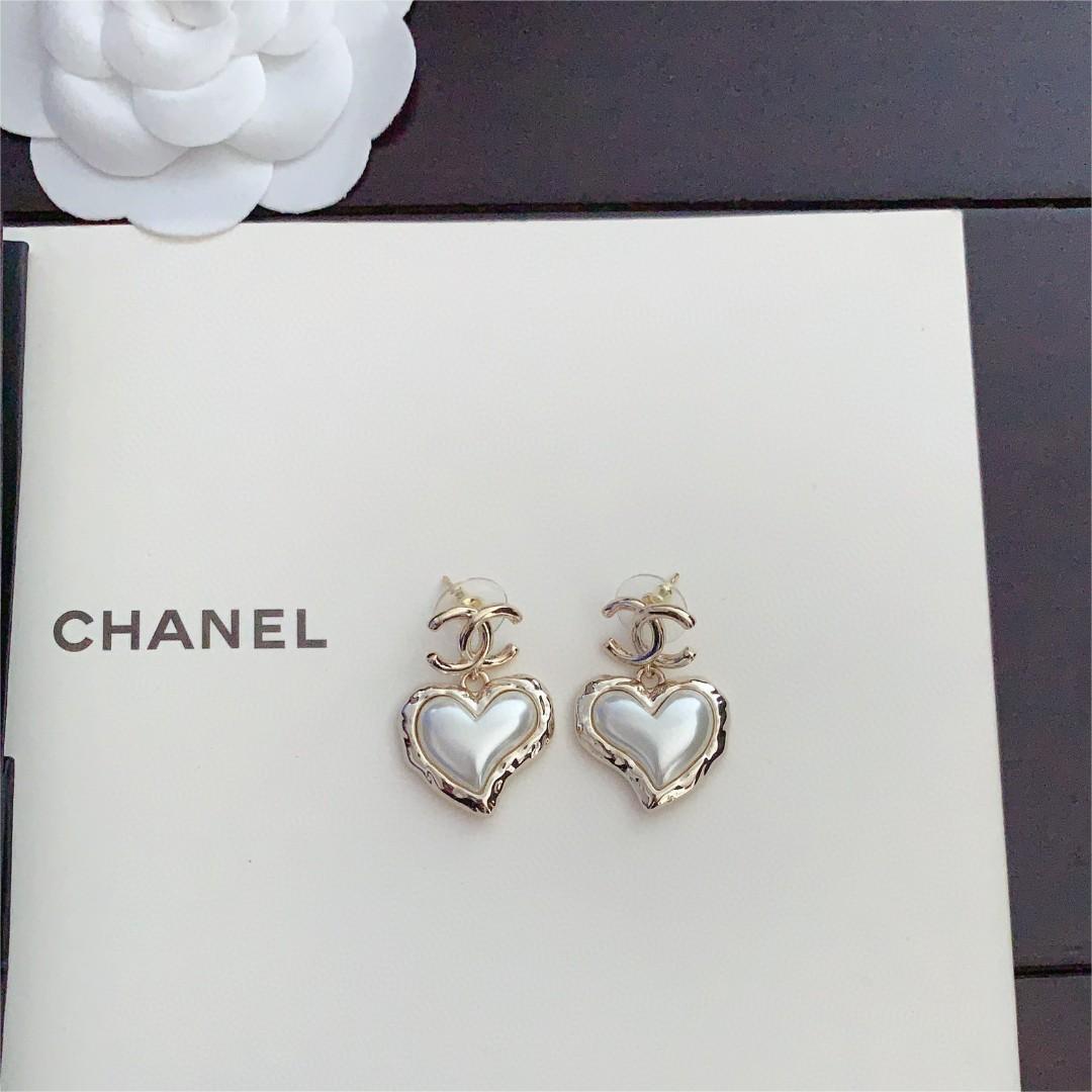 Chanel-Love Macron Jelly Earrings