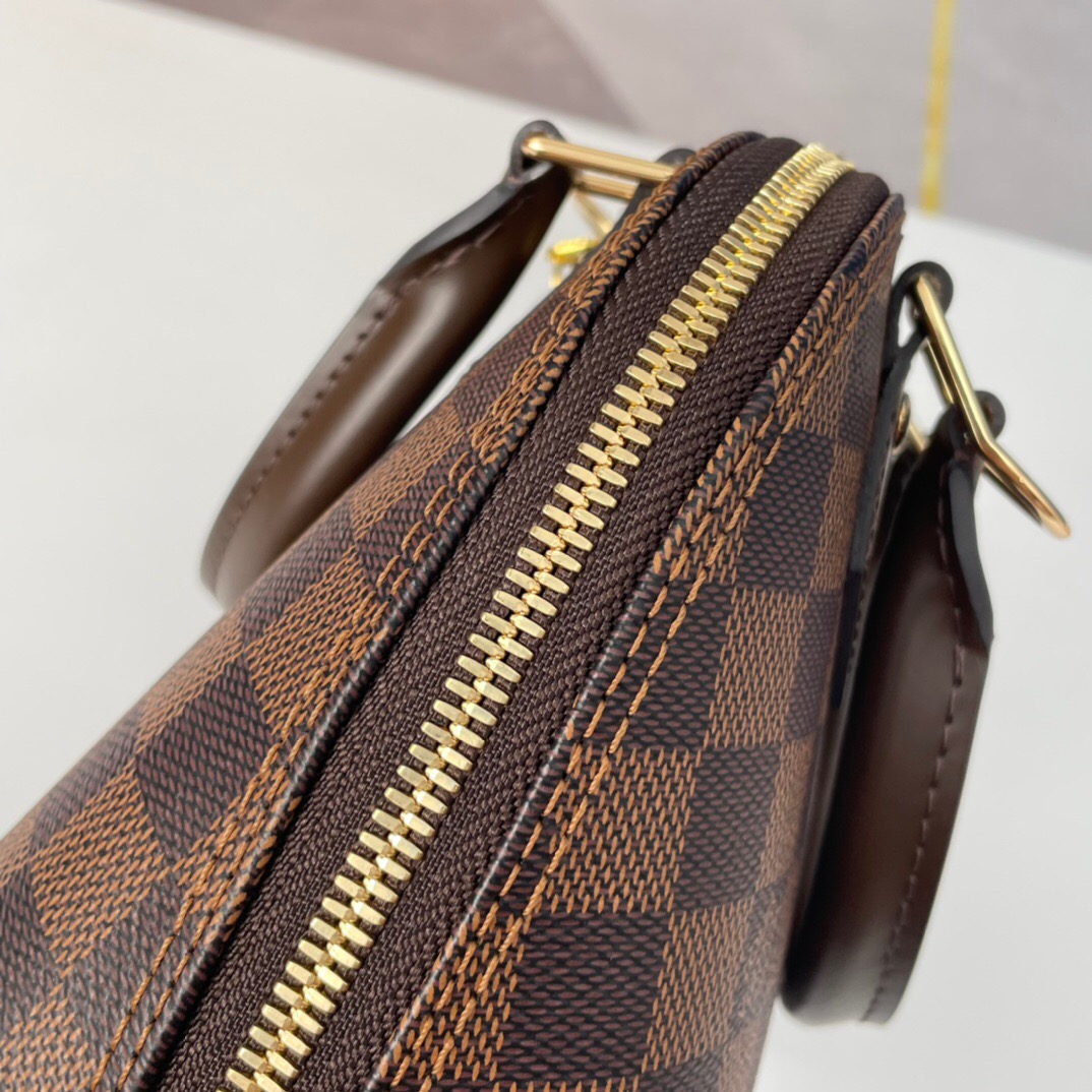 LV-Chessboard Shell Bag
