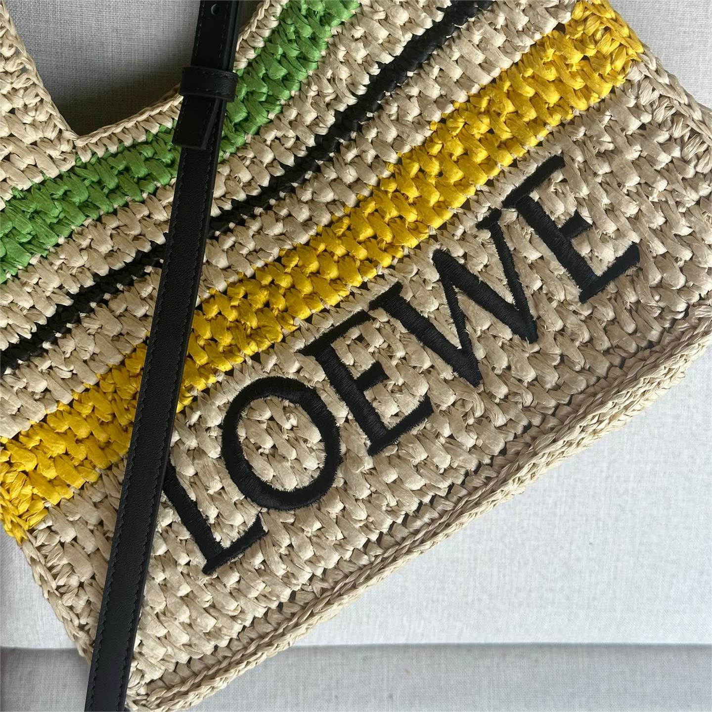 LOEWE-font tote