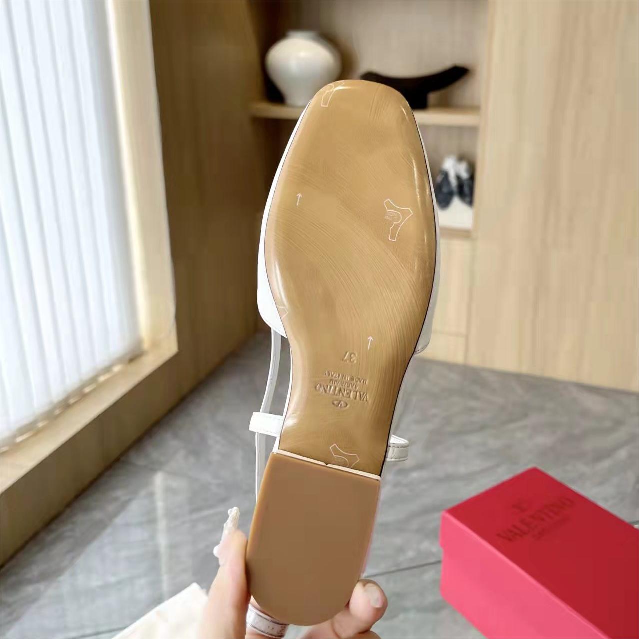 Valentino-Vlogo series shoes