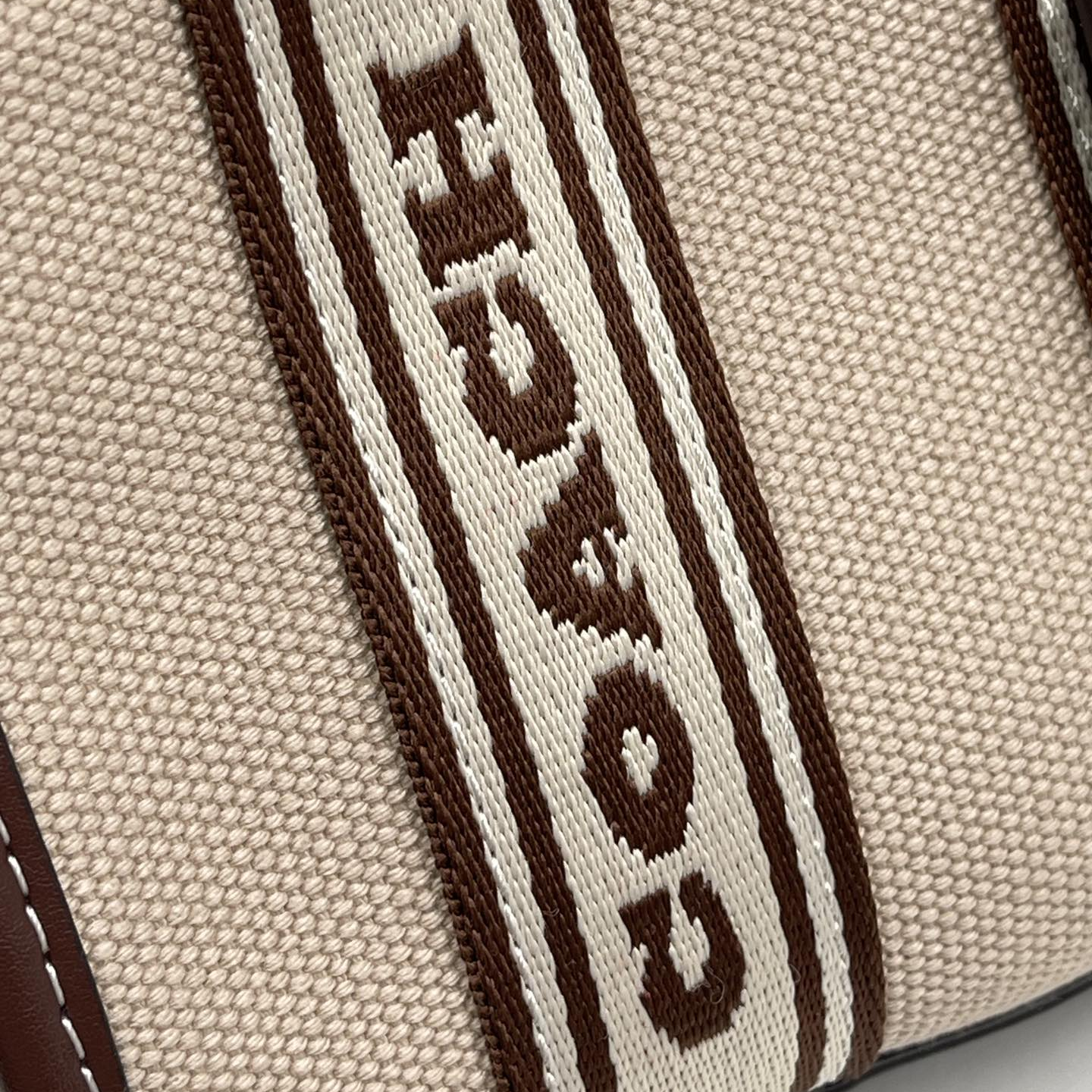 COACH -Smith 16 Canvas And Fine Calfskin Tote Bag Shoulder Crossbody Handbag Tote Bag