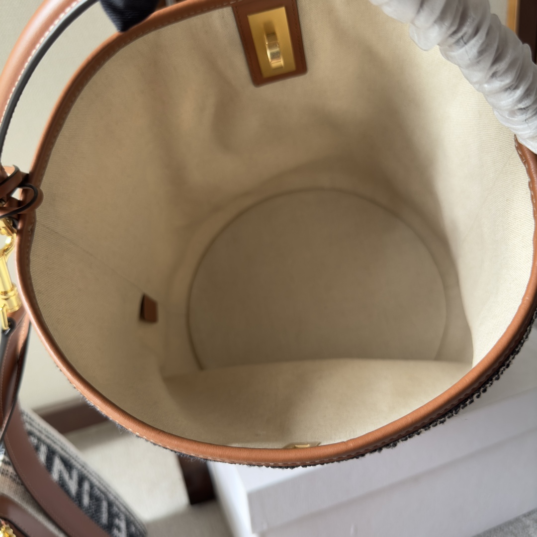 Celine-Bucket 16 fabric cowhide hand bucket
