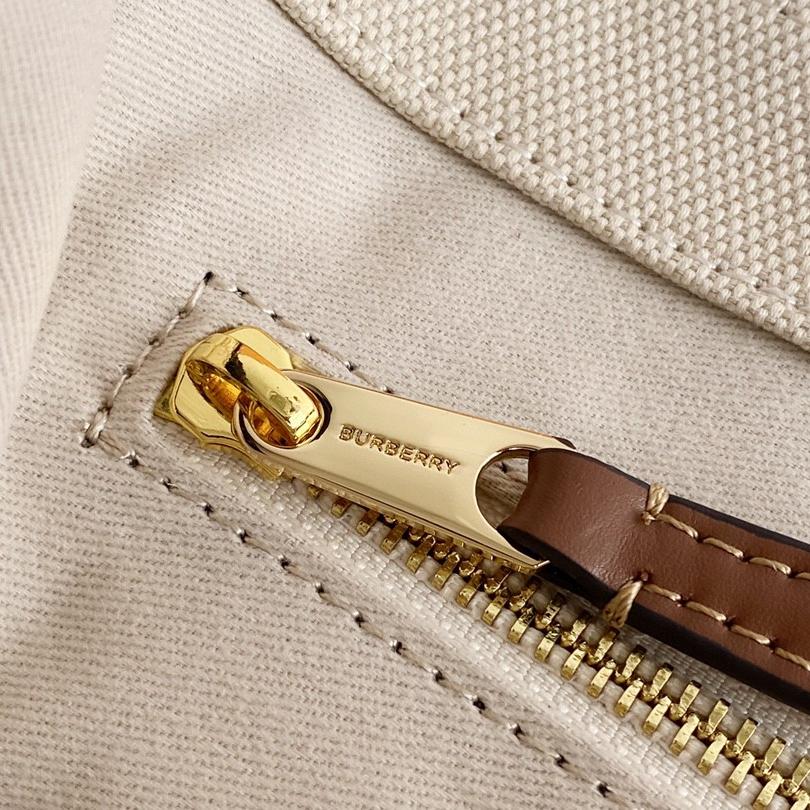 Burbuerry-canvas tote