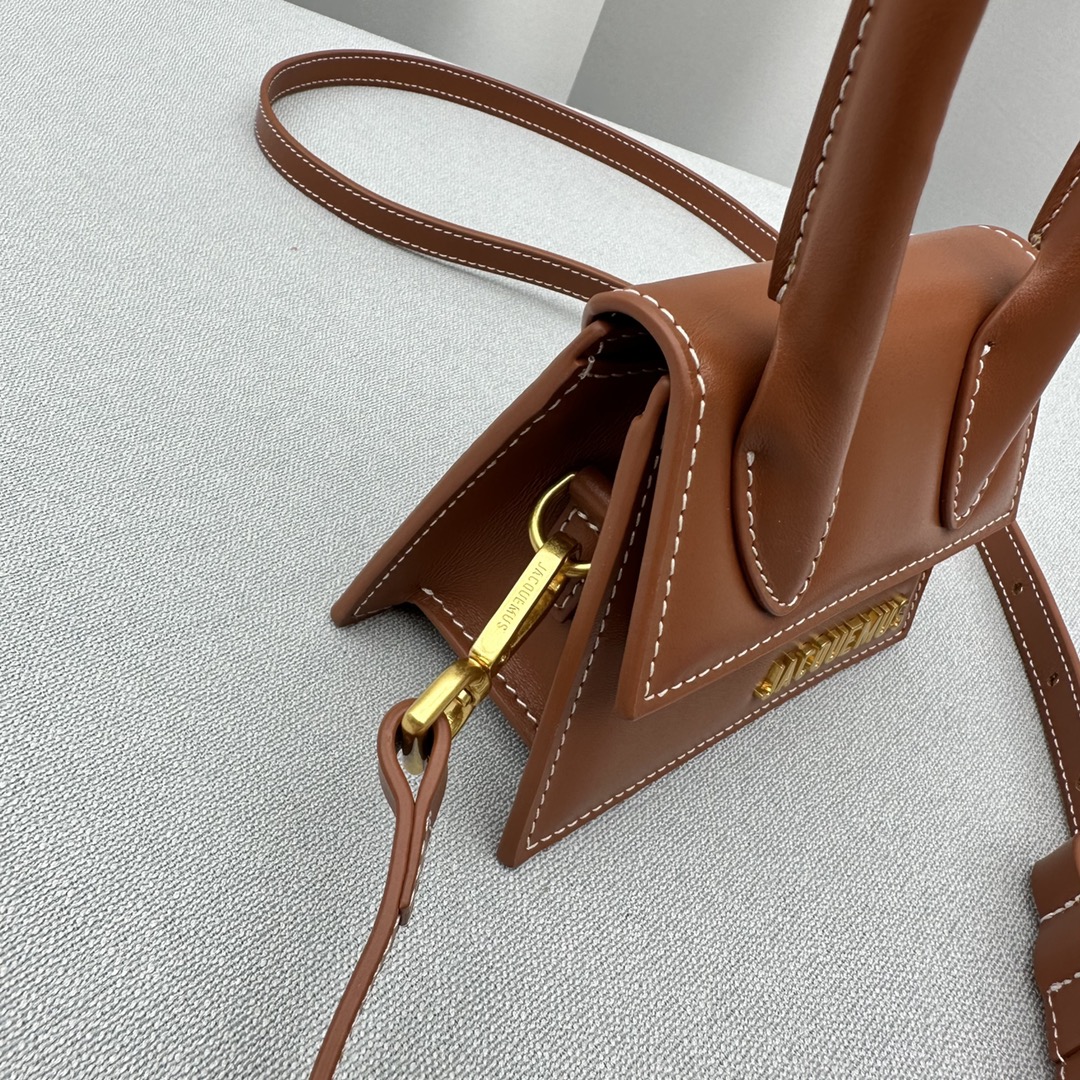 Jacquemus-Mini Handheld Lipstick Bag