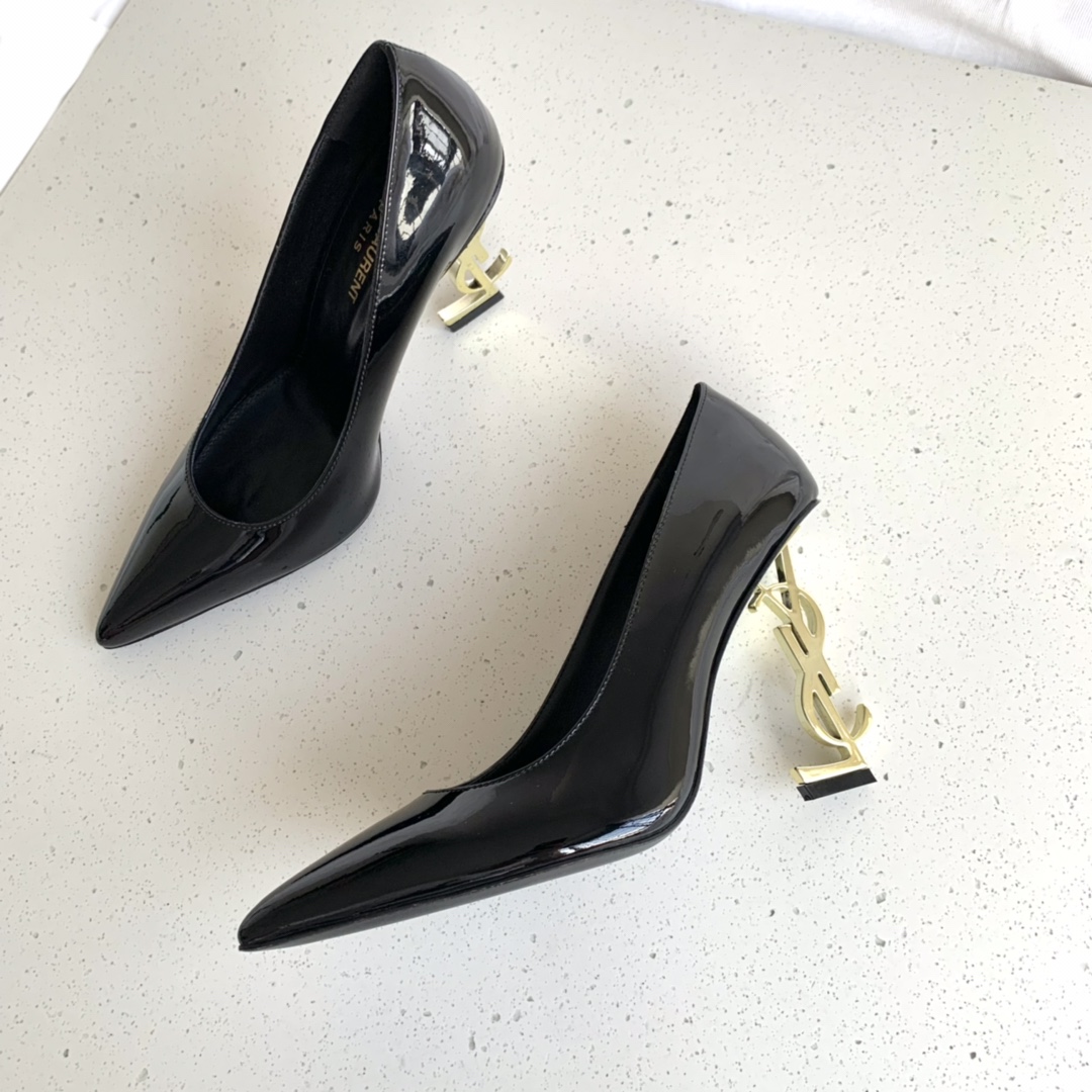 YSL-Fashionable logo and high heels