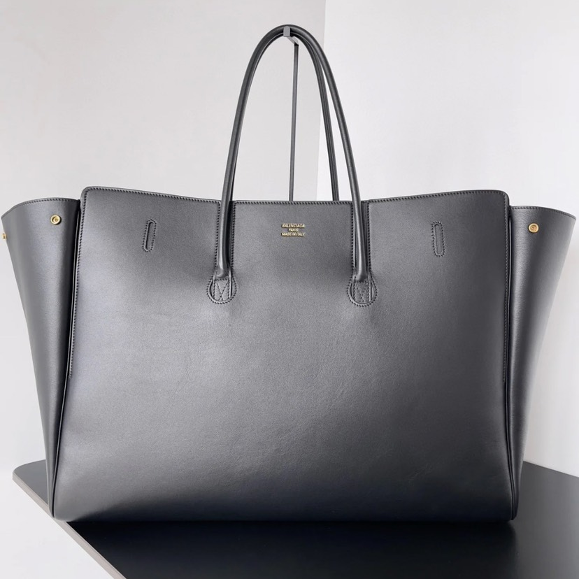 Balenciaga- BEL AIR Cowhide Leather Shoulder Crossbody Handbagndbag