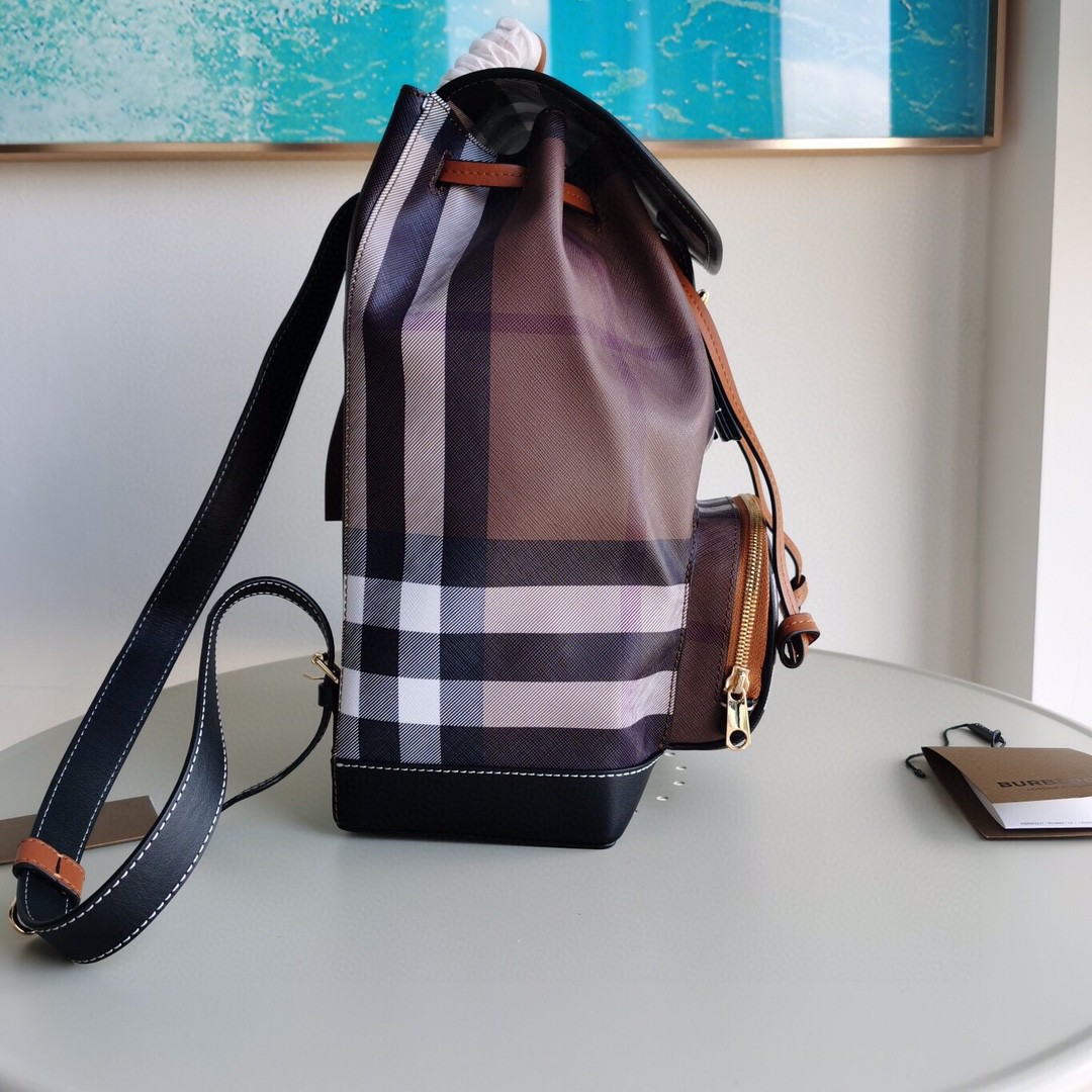 Burberry-Cleverly match the leather element backpack with stitching