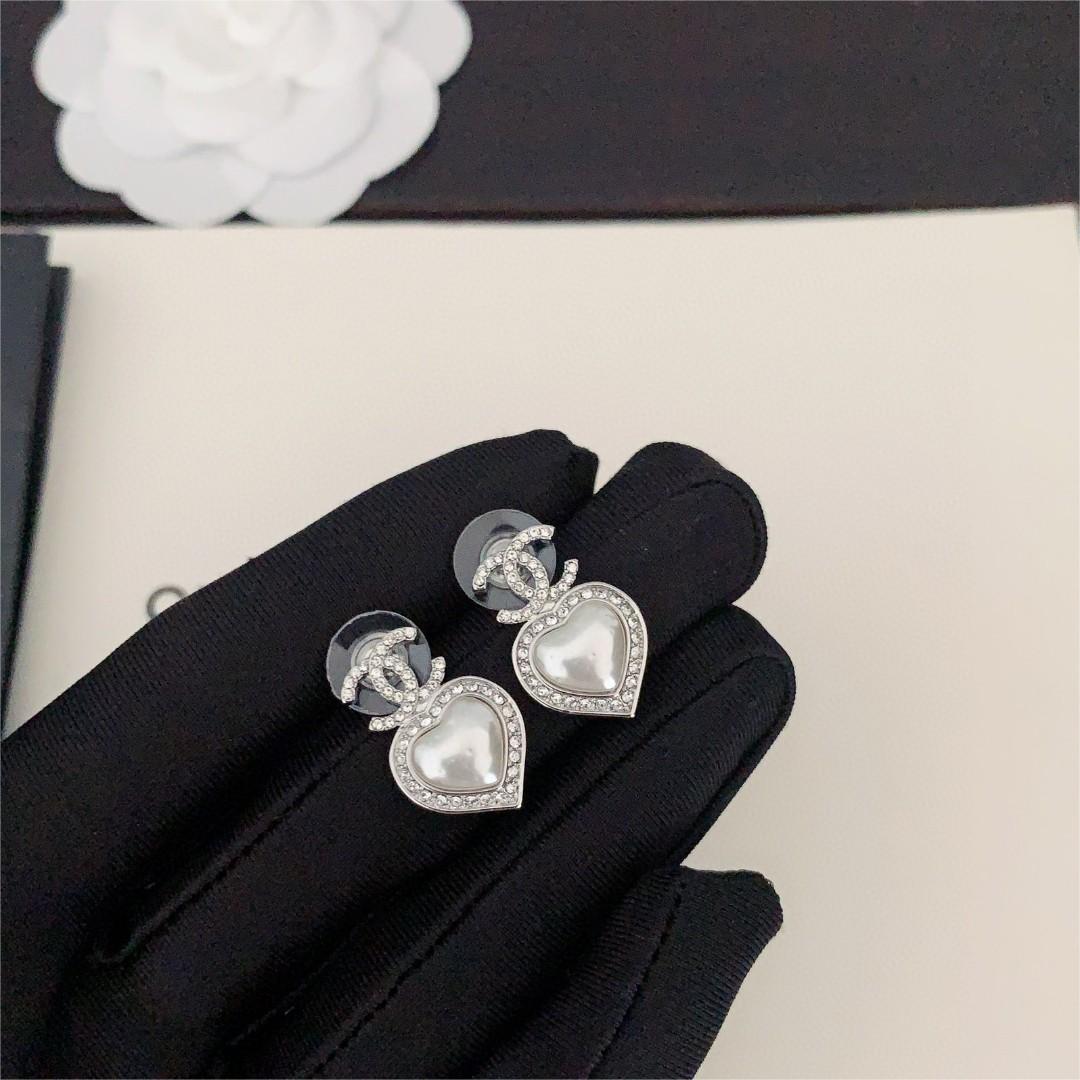 Chanel-Platinum heart earrings