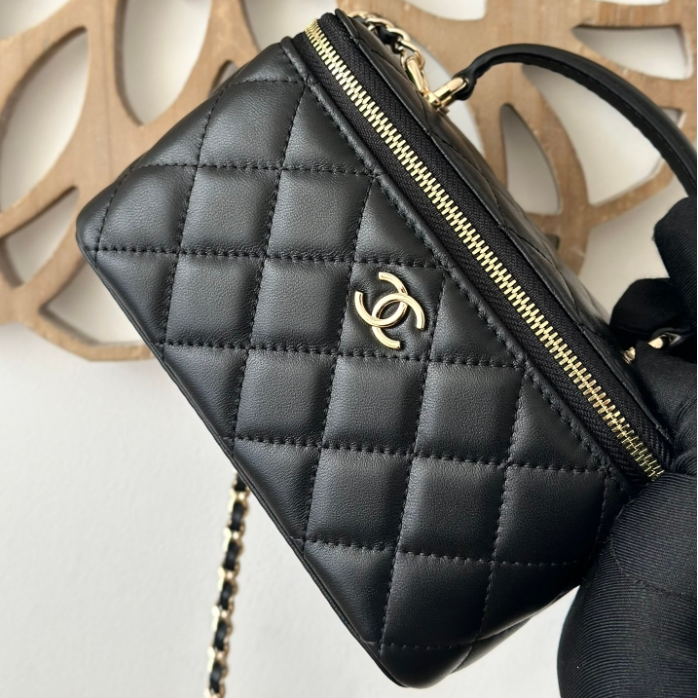 Chanel-Metal Handheld Box Bag