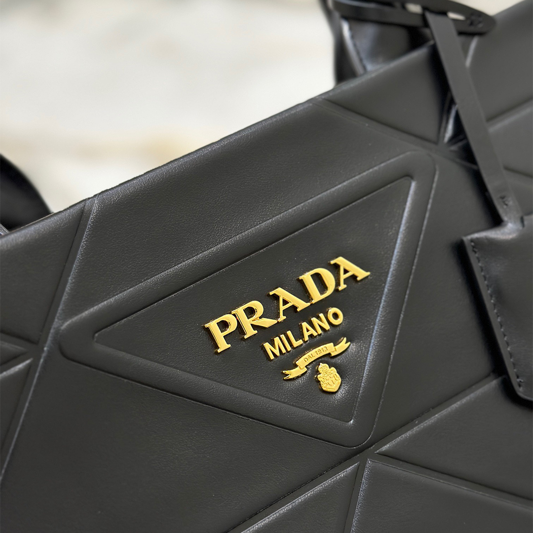PRADA-Triangle Lattice Tote Bag (Large)