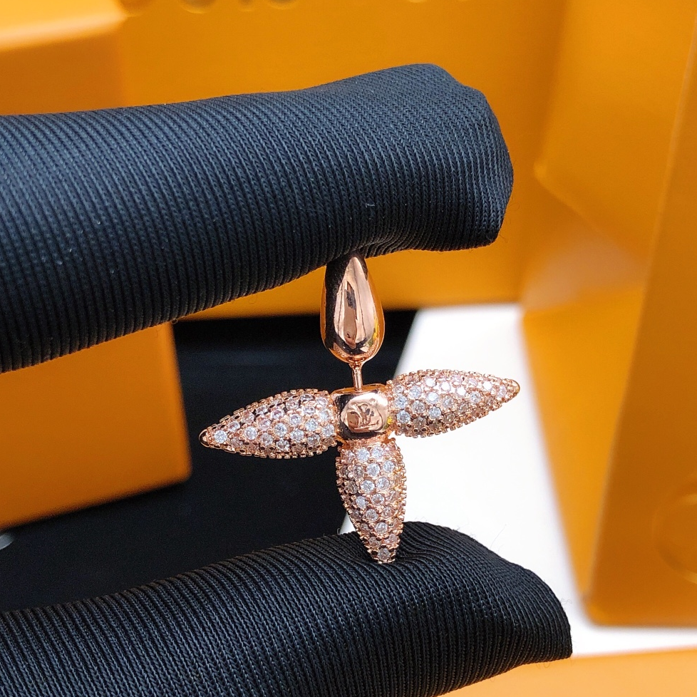 LV - Fashion Star Earstuds