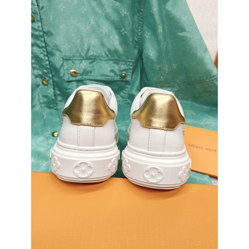 Louis Vuitton's new letter rhinestone white shoes series is new๐