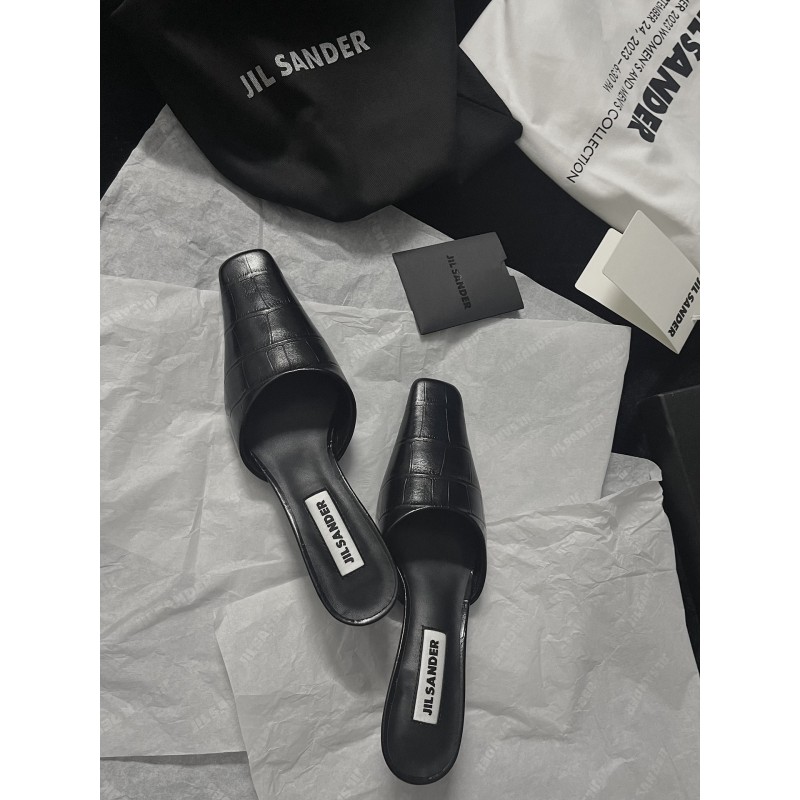 𝐉𝐢𝐥 𝐬𝐚𝐧𝐝𝐞𝐫|𝟐𝟎𝟐𝟑/𝐒𝐒 𝐧𝐞𝐰 𝐀𝐖 fashionable slippers