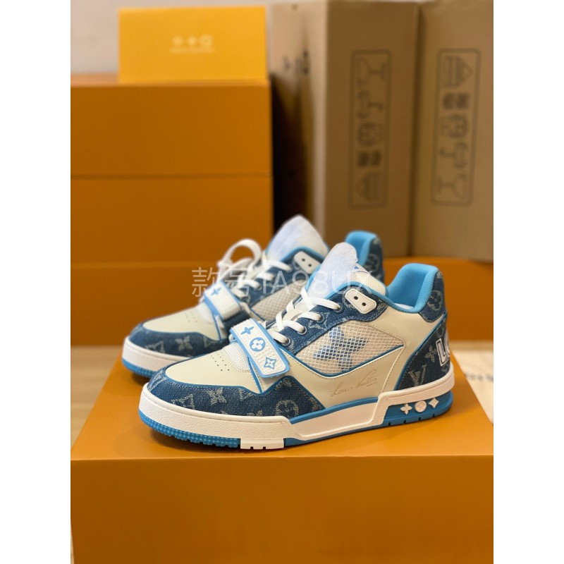 Louis Vuitton Trainer sneakers for couples, style 1A98UX