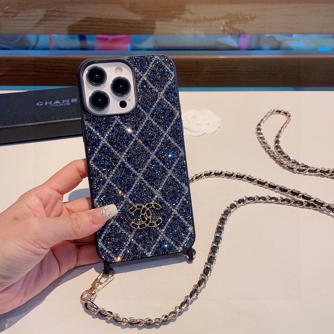 ✨ Chanel Lingge Drill Case Bingbing Phone Case Chain Crossbody Phone Case