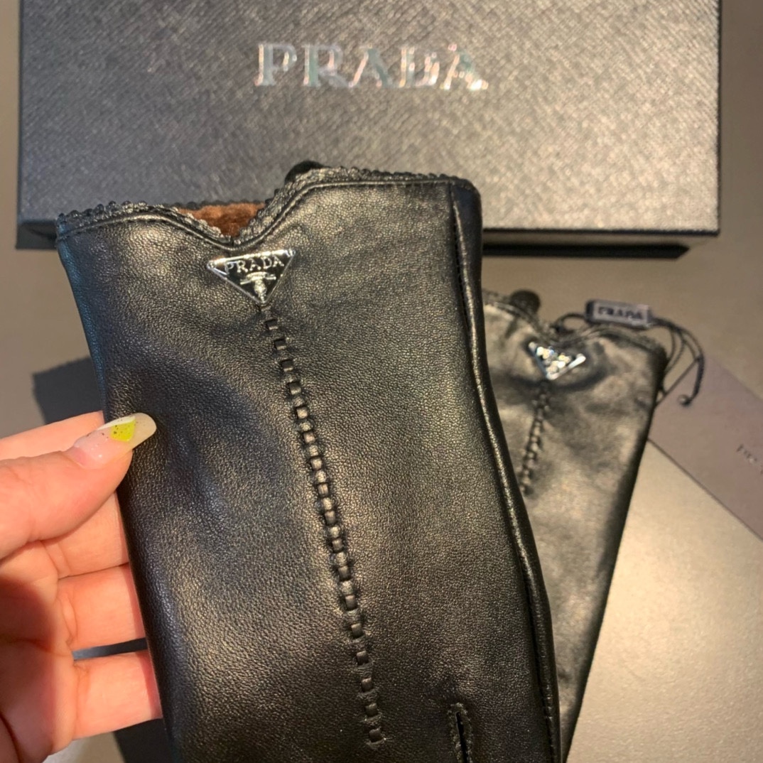 2024 New Exclusive Debut!! Touchscreen gloves Prada wave lace 🌸 gloves