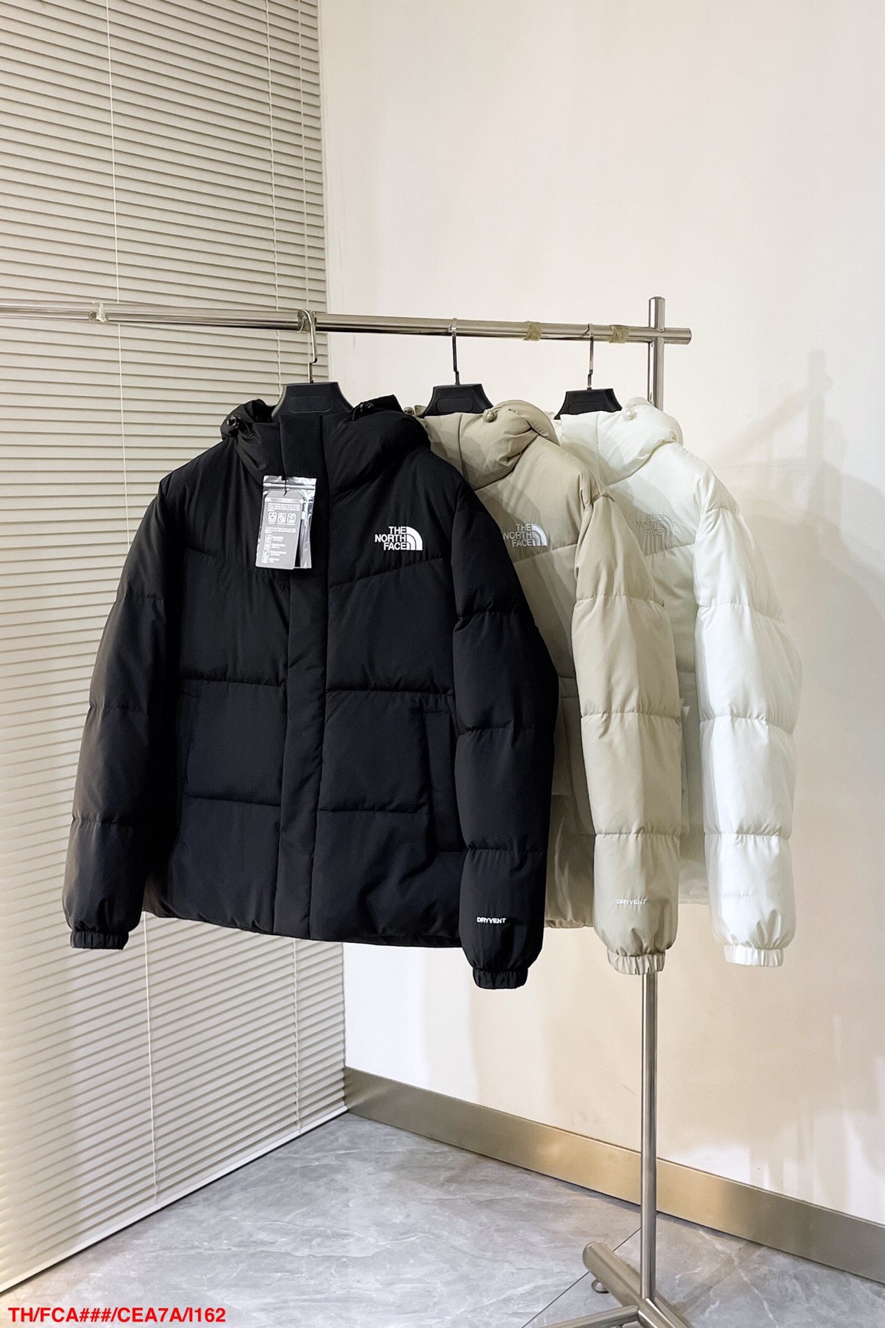 🔥THE NORTH FACE / The North Face 24 winter tricolor embroidered logo hooded Korean purchasing waterproof and windproof duck down jacket
