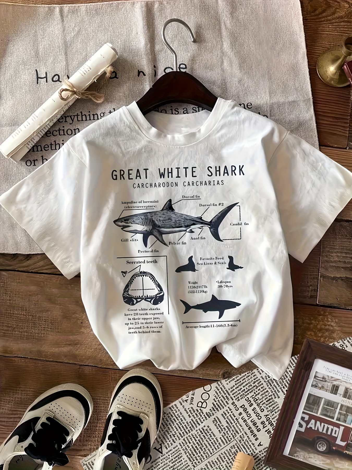 Shark Print Crew Neck T-shirt, Casual Short Sleeve Top For Spring & Summer, Women's Clothing