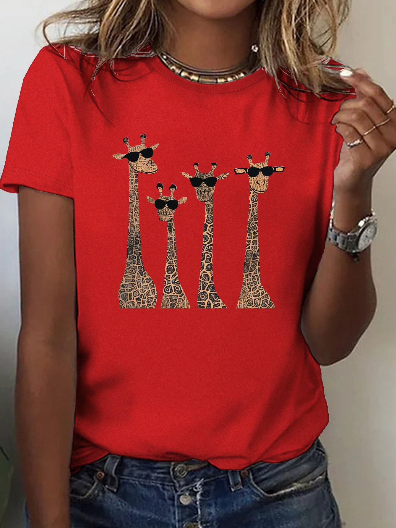 Cute Giraffes Print Crew Neck T-shirt, Casual Short Sleeve Top For Spring & Summer, Women's Clothing