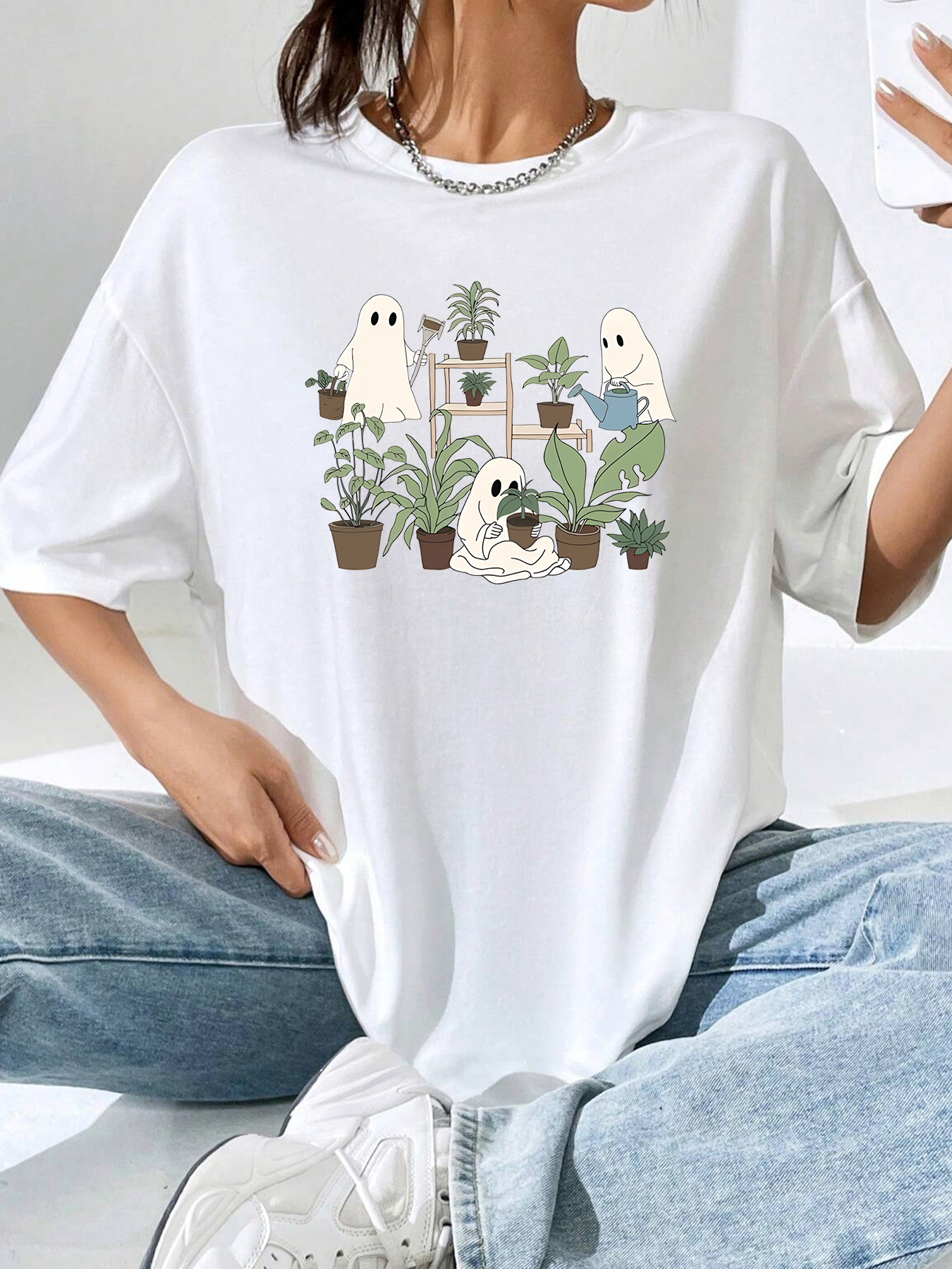 Ghost & Plant Graphic Casual T-Shirt, Round Neck Loose Fit Short Sleeves Sports Tee, Halloween Women's Clothing