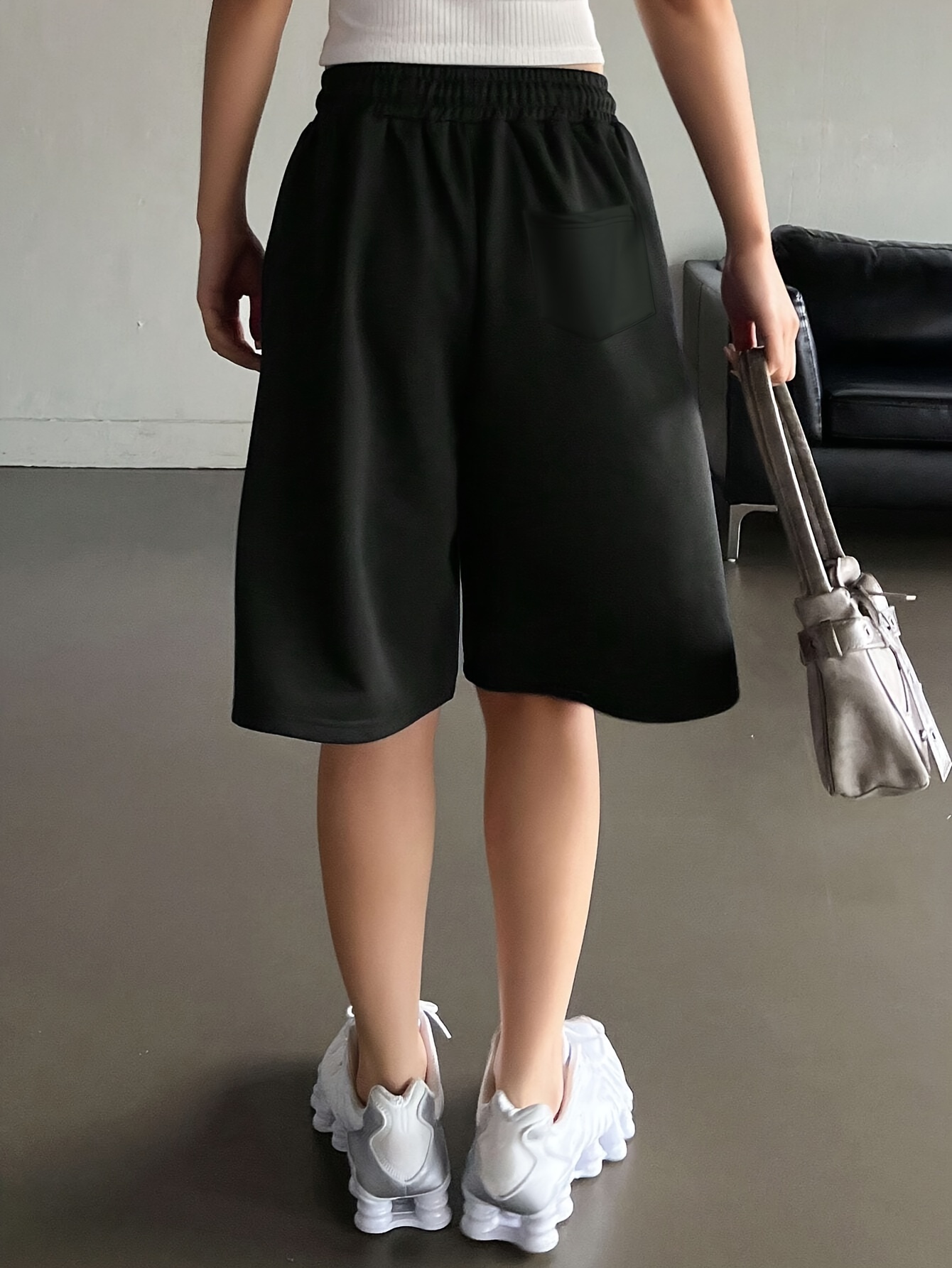 Women's Spring and Summer Casual Pocket Drawstring Shorts, the Fabric Is Lightweight and Breathable, Casual and Versatile, Comfortable and Fit