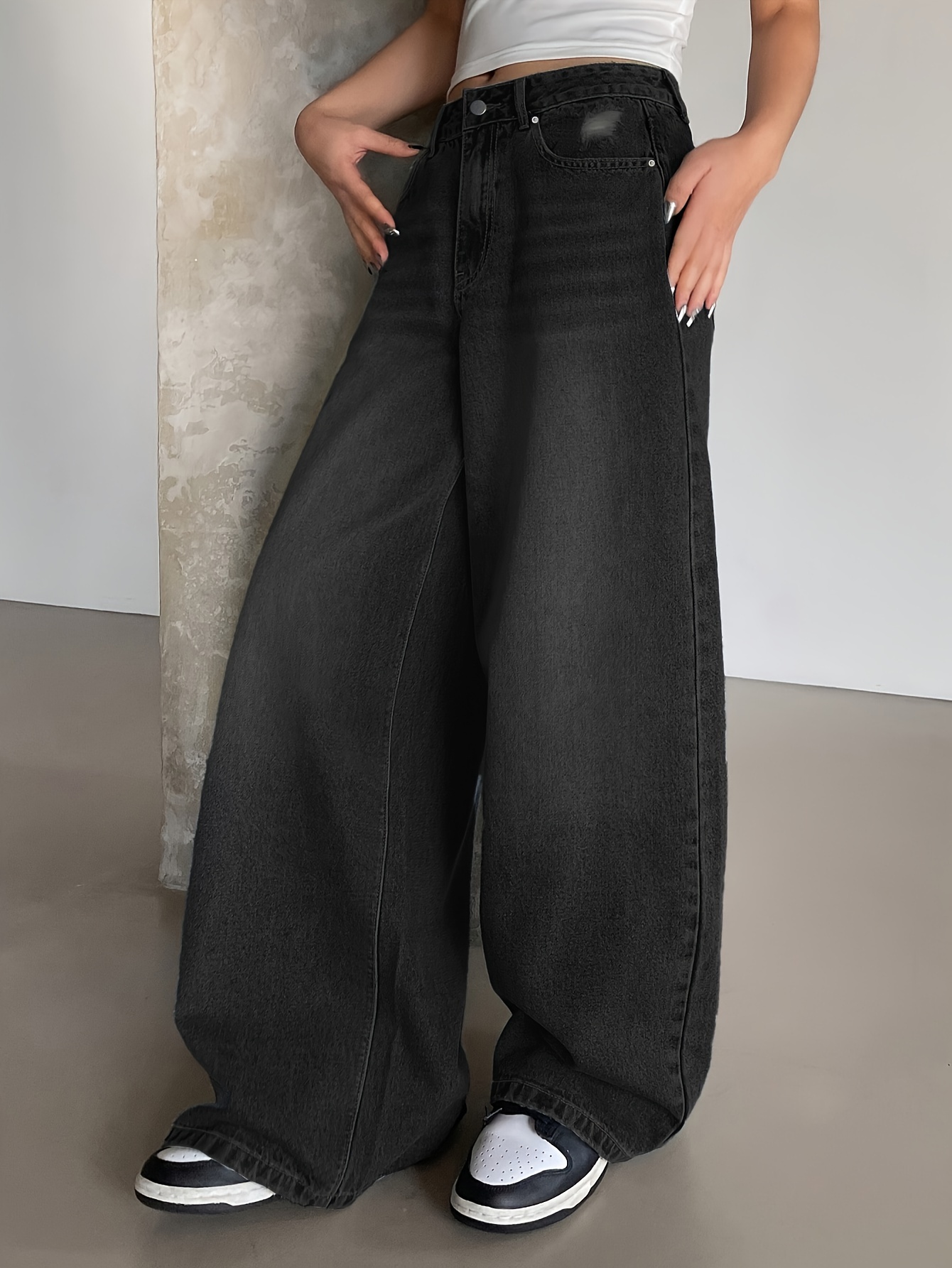 Women's Vintage Washed Blue Denim Wide Leg Jeans, Oversized Floor-Length Casual Pants With Distressed Detail, Loose Fit Fashionable Streetwear