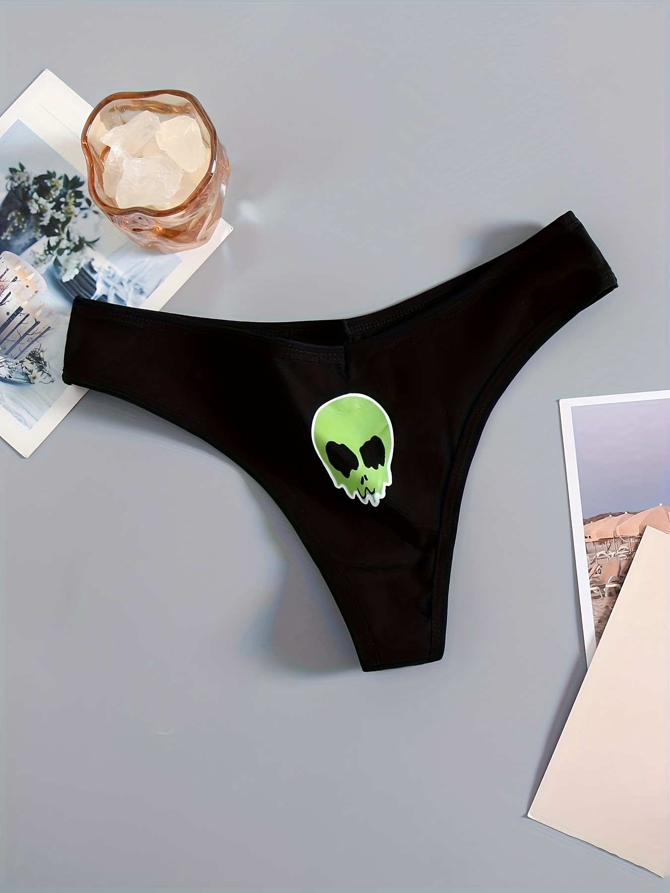 3pcs Womens Skull Print Thong Panties - Ultra-Soft, Seamless & Stretch-fit Lingerie Set - Breathable, Comfy Intimates for Everyday Chic Style