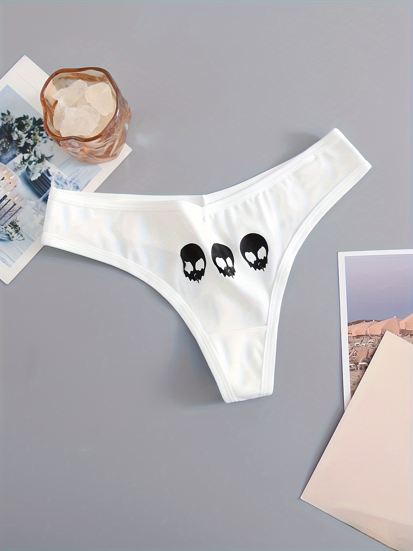 3pcs Womens Skull Print Thong Panties - Ultra-Soft, Seamless & Stretch-fit Lingerie Set - Breathable, Comfy Intimates for Everyday Chic Style