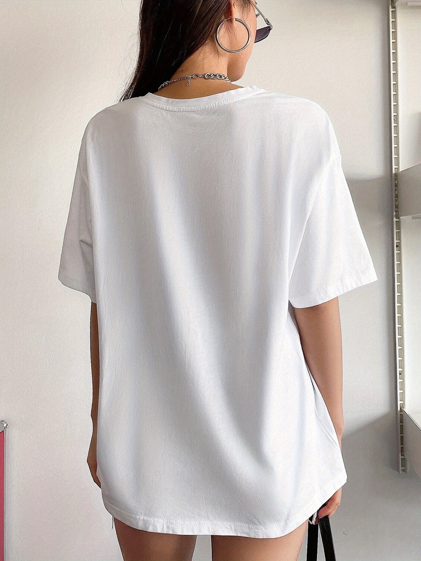 Ghost & Plant Graphic Casual T-Shirt, Round Neck Loose Fit Short Sleeves Sports Tee, Halloween Women's Clothing